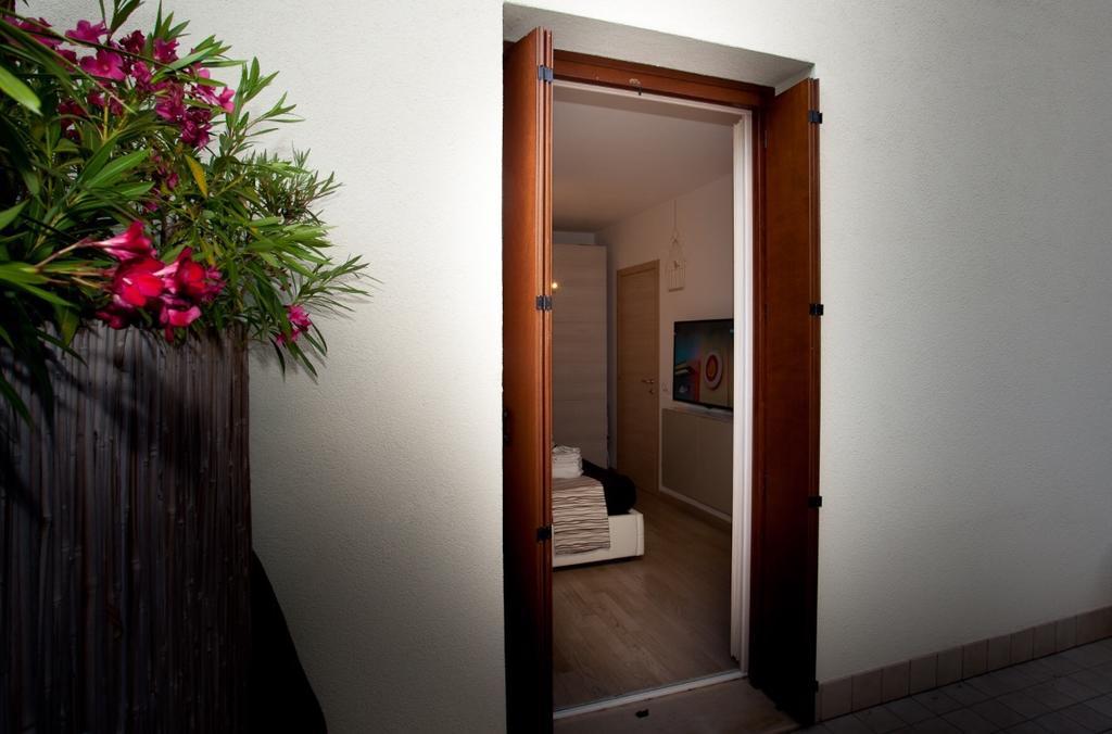 Ferienwohnung Casa Mia Desenzano del Garda Exterior foto